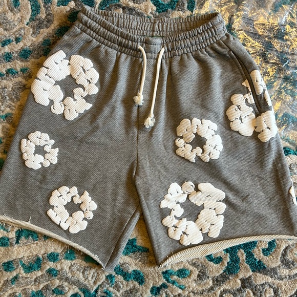 Denim Tear Shorts • Size S